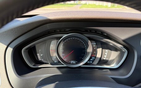 Volvo V40 II рестайлинг, 2013 год, 2 000 000 рублей, 10 фотография