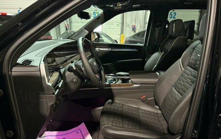 Cadillac Escalade V, 2025 год, 20 000 000 рублей, 6 фотография