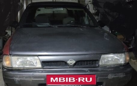 Nissan Sunny Y10, 1993 год, 100 000 рублей, 1 фотография