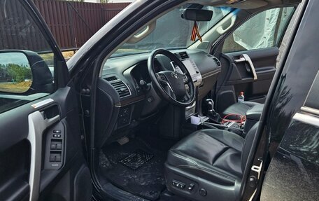 Toyota Land Cruiser Prado 150 рестайлинг 2, 2021 год, 6 500 000 рублей, 3 фотография
