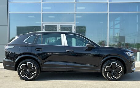 Volkswagen Tiguan, 2024 год, 6 450 000 рублей, 5 фотография