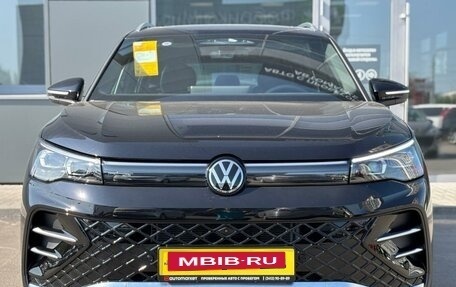 Volkswagen Tiguan, 2024 год, 6 450 000 рублей, 2 фотография