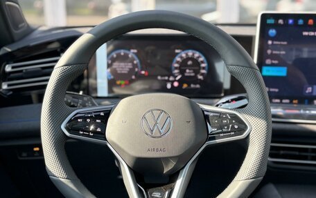Volkswagen Tiguan, 2024 год, 6 450 000 рублей, 31 фотография