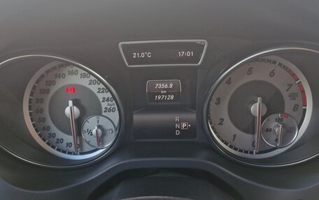 Mercedes-Benz GLA, 2014 год, 1 800 000 рублей, 11 фотография