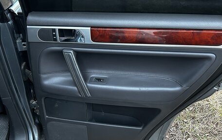 Volkswagen Touareg III, 2003 год, 795 000 рублей, 22 фотография