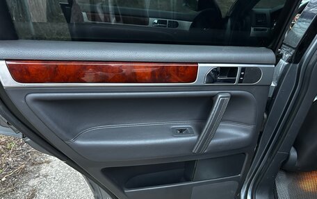 Volkswagen Touareg III, 2003 год, 795 000 рублей, 32 фотография