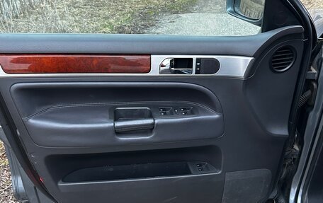 Volkswagen Touareg III, 2003 год, 795 000 рублей, 30 фотография