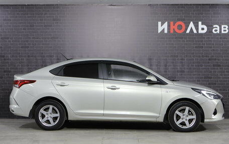 Hyundai Solaris II рестайлинг, 2020 год, 1 500 000 рублей, 5 фотография