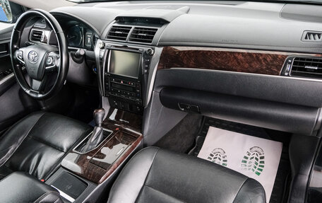 Toyota Camry, 2015 год, 1 869 000 рублей, 13 фотография
