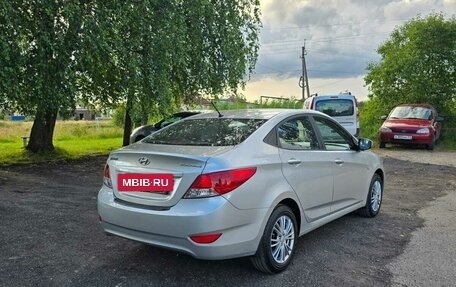 Hyundai Solaris II рестайлинг, 2013 год, 695 000 рублей, 16 фотография