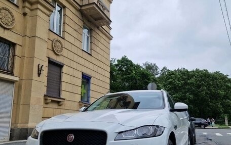 Jaguar F-Pace, 2017 год, 3 500 000 рублей, 12 фотография