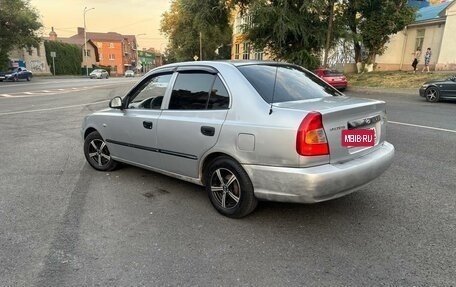 Hyundai Accent II, 2004 год, 297 000 рублей, 2 фотография