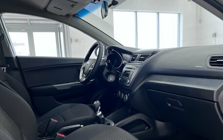 KIA Rio III рестайлинг, 2015 год, 1 040 000 рублей, 25 фотография