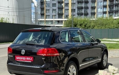 Volkswagen Touareg III, 2010 год, 1 999 000 рублей, 13 фотография