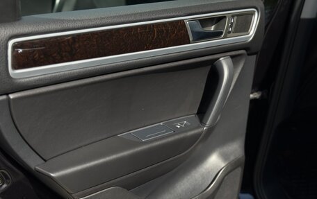 Volkswagen Touareg III, 2010 год, 1 999 000 рублей, 33 фотография