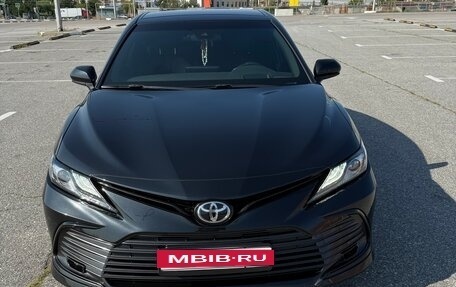 Toyota Camry, 2022 год, 3 400 000 рублей, 1 фотография