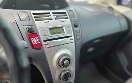 Toyota Yaris III рестайлинг, 2007 год, 580 000 рублей, 8 фотография
