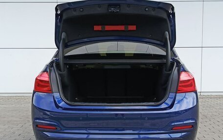 BMW 3 серия, 2018 год, 2 050 000 рублей, 12 фотография