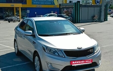 KIA Rio III рестайлинг, 2013 год, 800 000 рублей, 7 фотография
