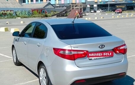KIA Rio III рестайлинг, 2013 год, 800 000 рублей, 3 фотография