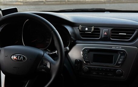 KIA Rio III рестайлинг, 2014 год, 830 000 рублей, 24 фотография