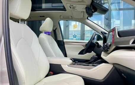 Toyota Highlander, 2025 год, 6 050 000 рублей, 5 фотография