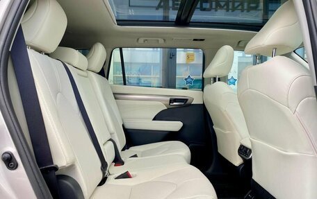 Toyota Highlander, 2025 год, 6 050 000 рублей, 7 фотография