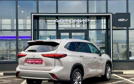 Toyota Highlander, 2025 год, 6 050 000 рублей, 11 фотография