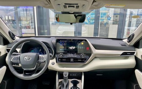 Toyota Highlander, 2025 год, 6 050 000 рублей, 35 фотография