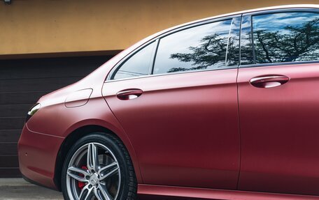 Mercedes-Benz E-Класс AMG, 2017 год, 4 650 000 рублей, 11 фотография