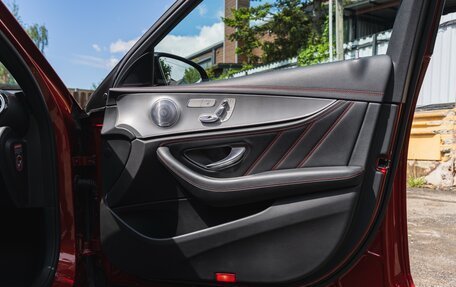 Mercedes-Benz E-Класс AMG, 2017 год, 4 650 000 рублей, 26 фотография