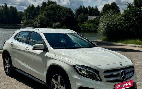 Mercedes-Benz GLA, 2015 год, 1 900 000 рублей, 4 фотография