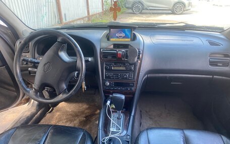 Nissan Maxima VIII, 2000 год, 250 000 рублей, 8 фотография