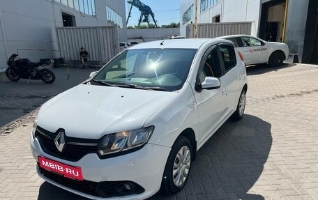 Renault Sandero II рестайлинг, 2017 год, 730 000 рублей, 1 фотография
