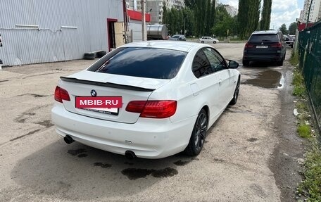 BMW 3 серия, 2011 год, 850 000 рублей, 2 фотография