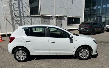 Renault Sandero II рестайлинг, 2017 год, 730 000 рублей, 3 фотография