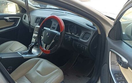 Volvo S60 III, 2017 год, 850 000 рублей, 5 фотография