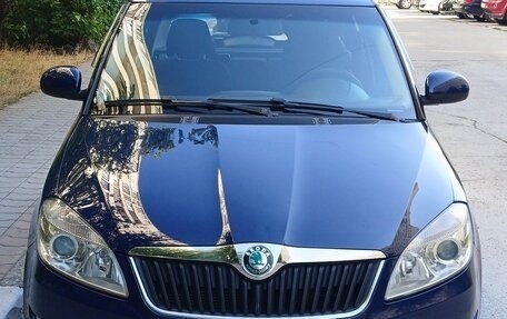 Skoda Fabia II, 2013 год, 790 000 рублей, 2 фотография