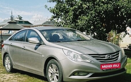 Hyundai Sonata VI, 2011 год, 1 150 000 рублей, 2 фотография