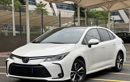 Toyota Corolla, 2021 год, 1 350 000 рублей, 3 фотография