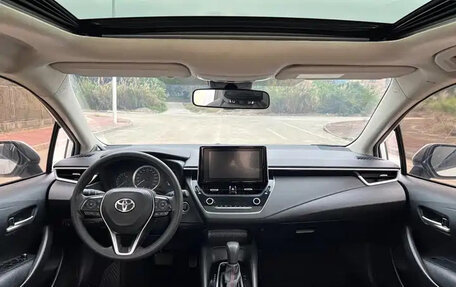 Toyota Corolla, 2021 год, 1 350 000 рублей, 7 фотография