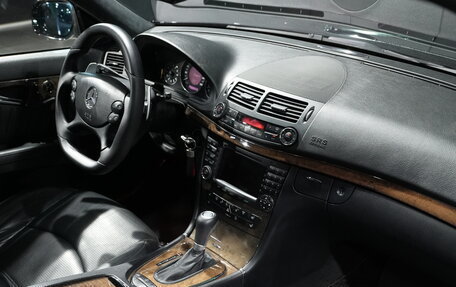 Mercedes-Benz E-Класс AMG, 2008 год, 3 650 000 рублей, 24 фотография