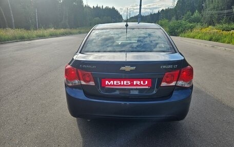 Chevrolet Cruze II, 2009 год, 745 000 рублей, 7 фотография