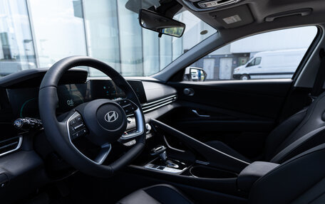 Hyundai Elantra, 2024 год, 3 000 000 рублей, 16 фотография