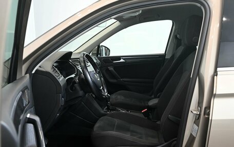 Volkswagen Tiguan II, 2017 год, 2 250 000 рублей, 11 фотография