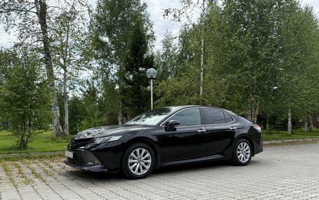 Toyota Camry, 2019 год, 3 200 000 рублей, 1 фотография