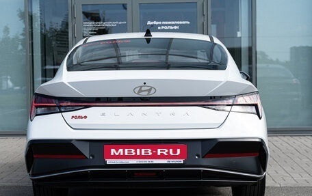 Hyundai Elantra, 2024 год, 3 000 000 рублей, 10 фотография