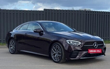 Mercedes-Benz E-Класс, 2021 год, 6 150 000 рублей, 12 фотография