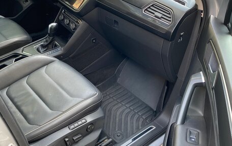 Volkswagen Tiguan II, 2019 год, 1 350 000 рублей, 11 фотография