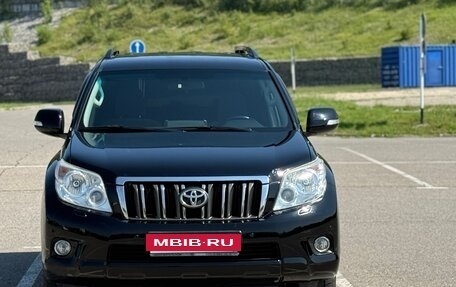 Toyota Land Cruiser Prado 150 рестайлинг 2, 2013 год, 2 750 000 рублей, 2 фотография